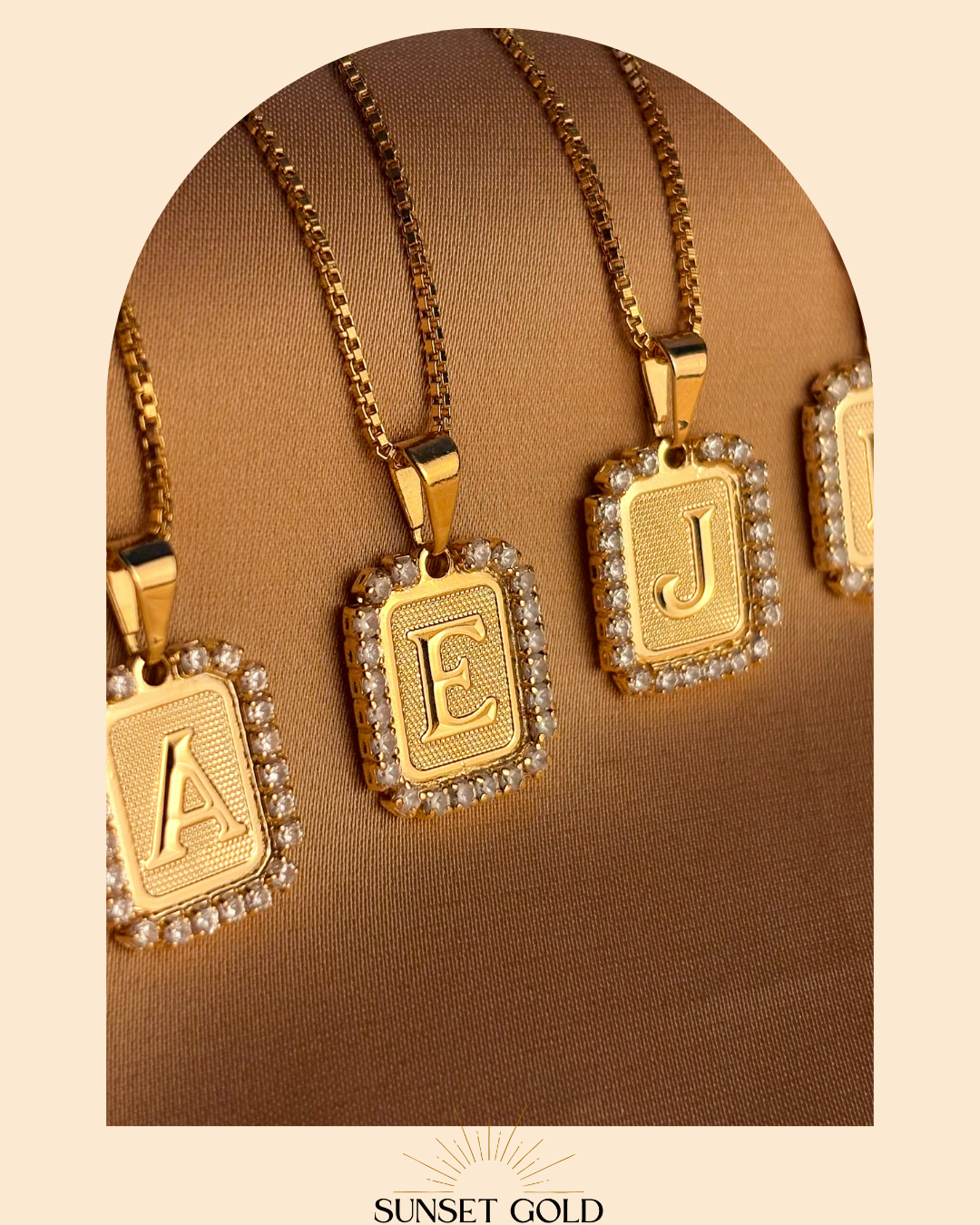 Initial Pendant with Necklace 💎 18K Gold Filled | Non-tarnish/fade, Waterproof, Hypoallergenic