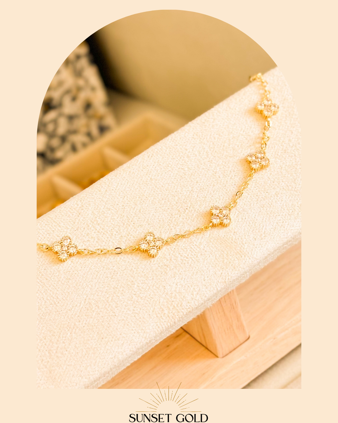 Clover Light - Diamond Bracelet