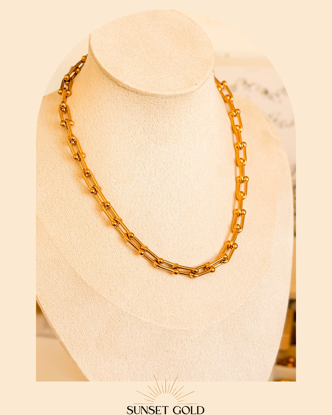 Warm Sky - U stitching Gold Necklace & Bracelet Set