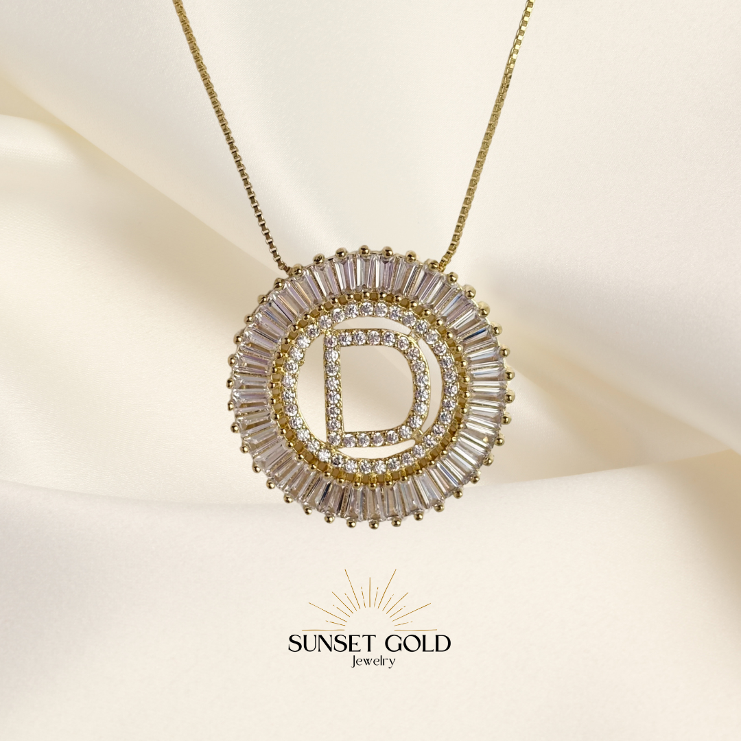 18k Gold filled Initial pendant necklace 💎