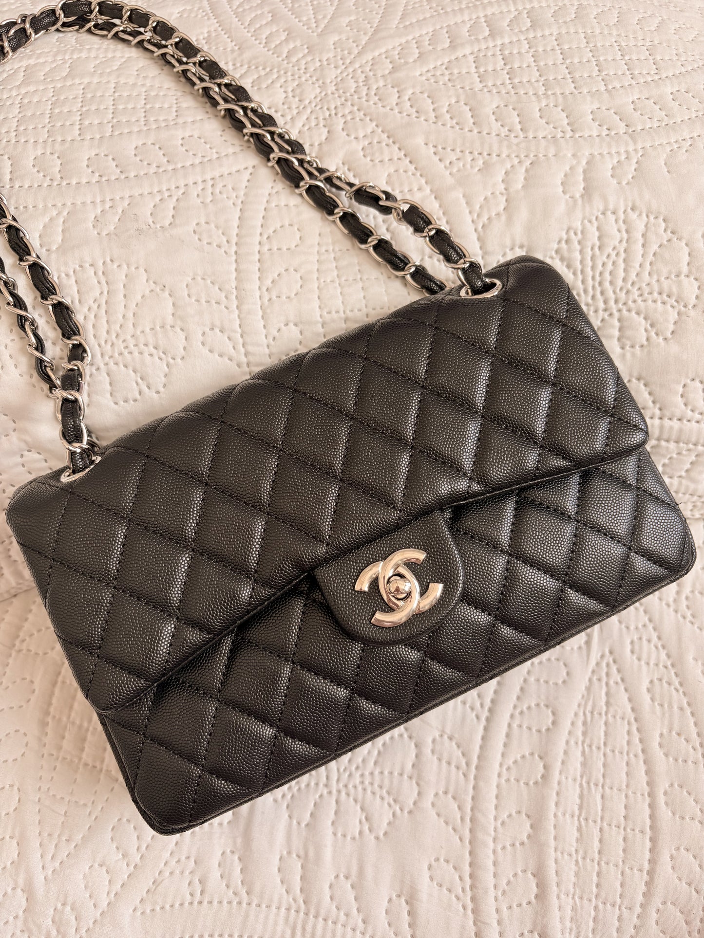 Chanel Classic Flap 👜