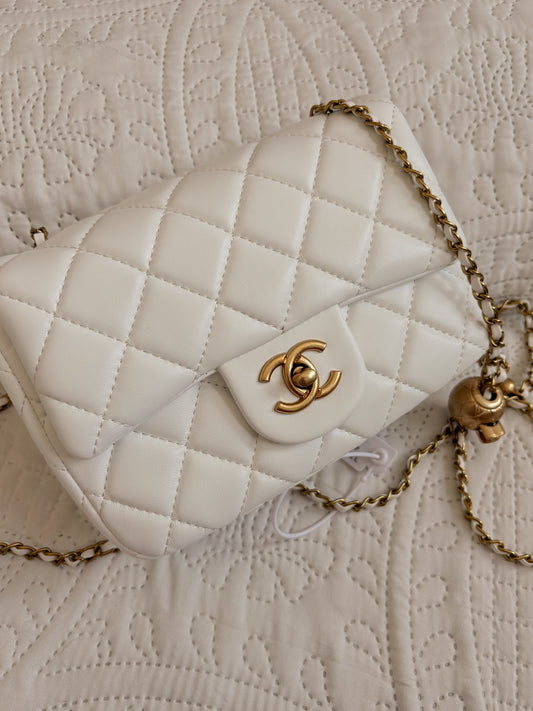 Chanel Classic Flap Mini 👜