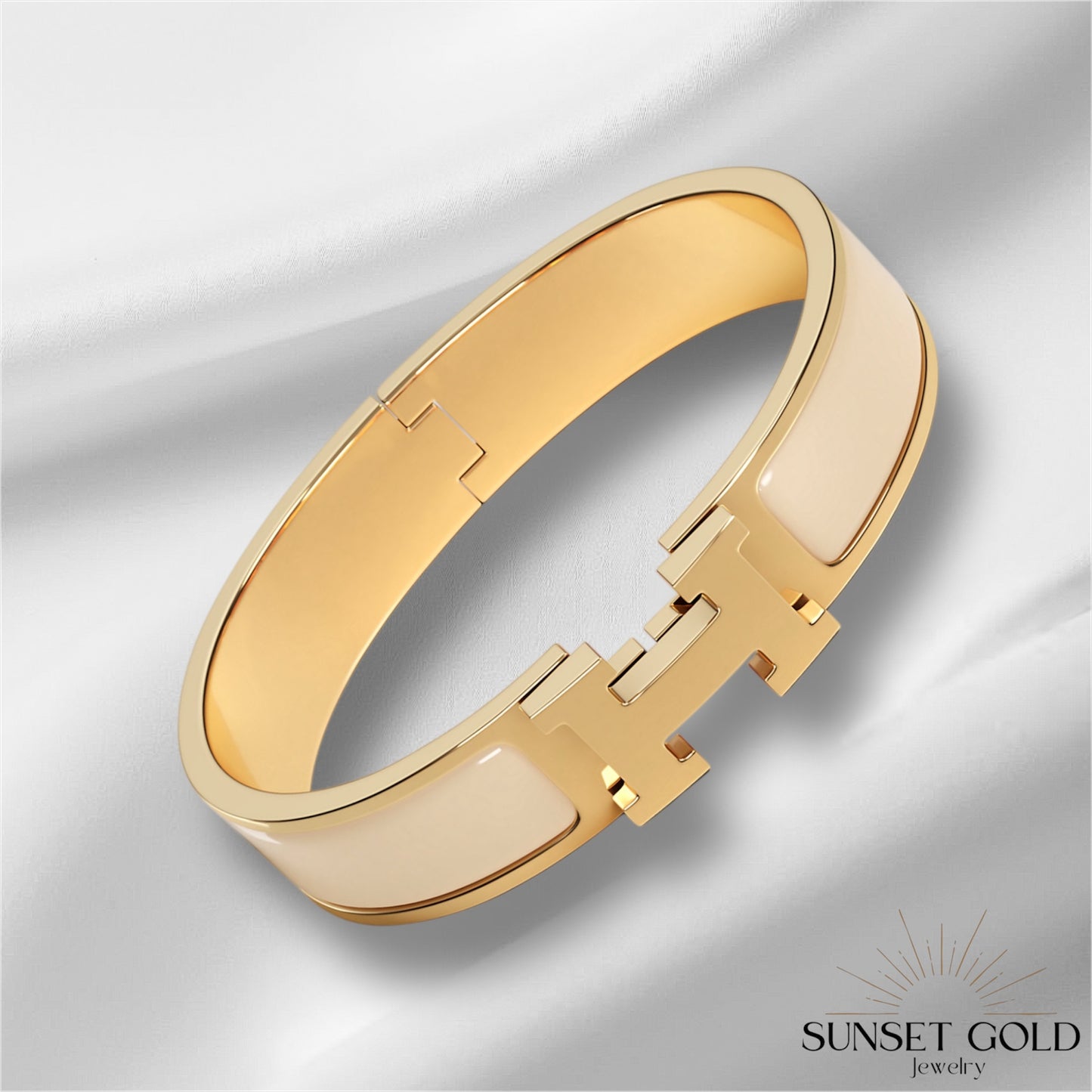 Clic Bracelet - Bangle